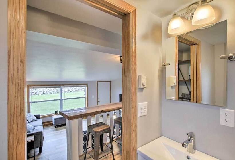 Peace & Premier Fishing On Bay Of Green Bay!