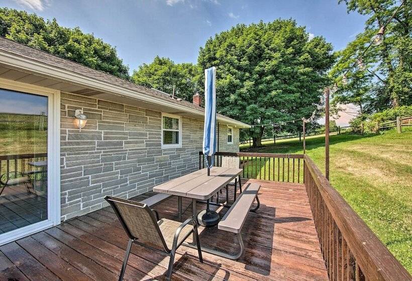 Peaceful Belleville Retreat W/ Farm Views!