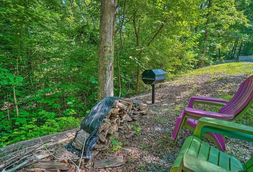 Peaceful Decatur Cabin W/ Grill & Fire Pit!
