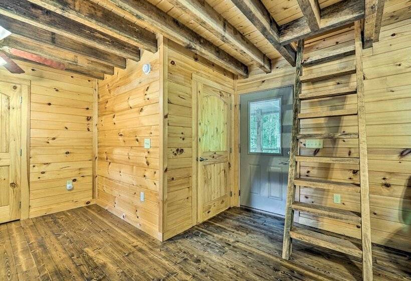 Peaceful Decatur Cabin W/ Grill & Fire Pit!