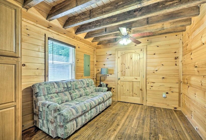 Peaceful Decatur Cabin W/ Grill & Fire Pit!