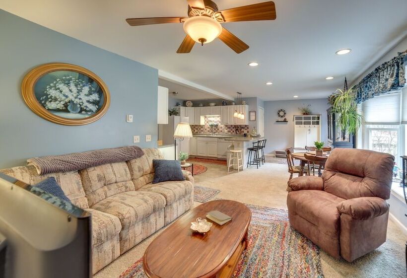 Peaceful Ishpeming Retreat: Walk To Deer Lake