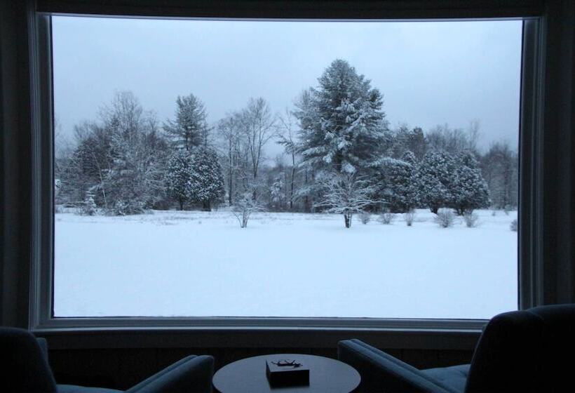 Peaceful & Private Franconia Home By Cannon!