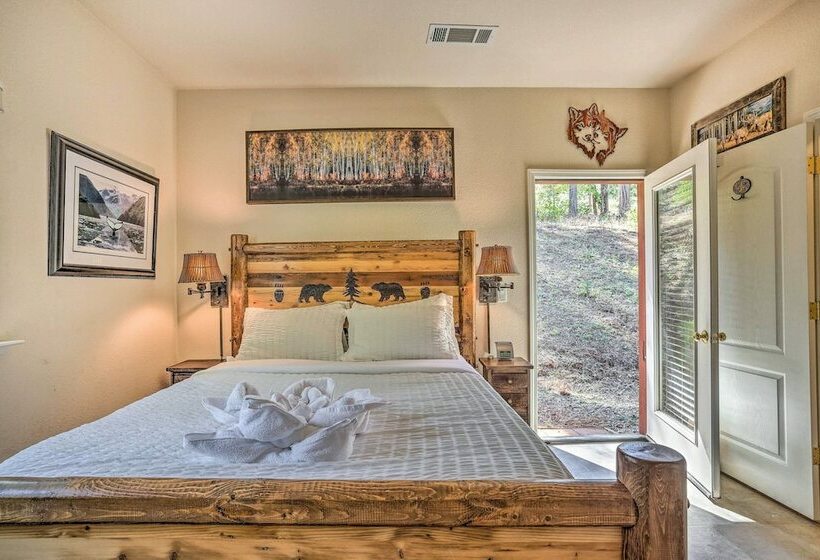 Peaceful + Private Mariposa Cabin On 2 Acres!