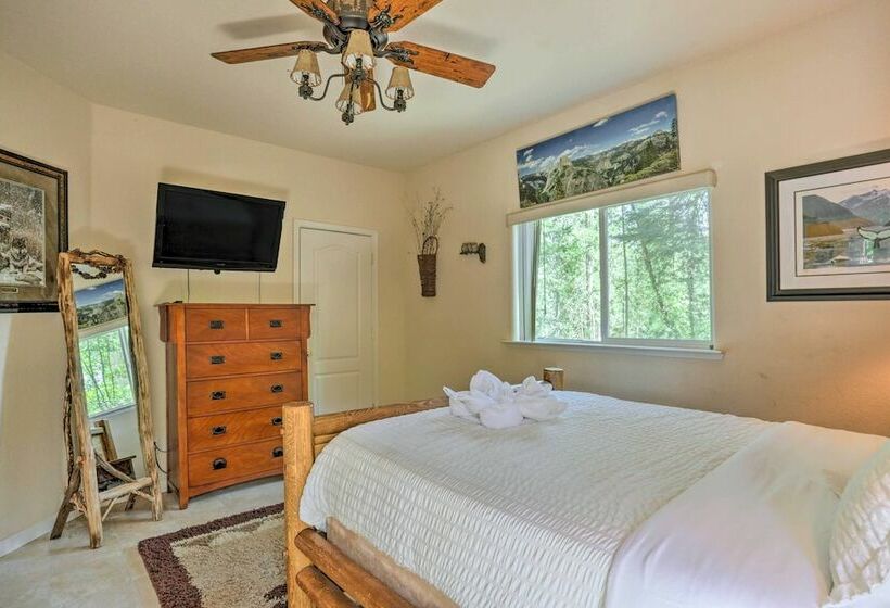 Peaceful + Private Mariposa Cabin On 2 Acres!