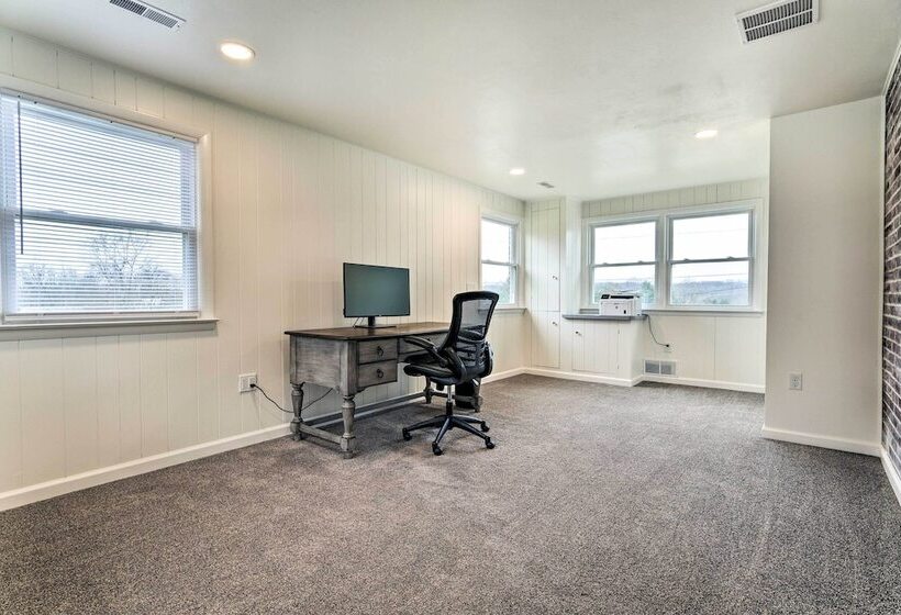 Pennsylvania Vacation Rental: Close To Hiking