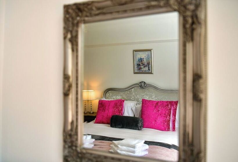 펜션 Just Stay Wales   Highmead House