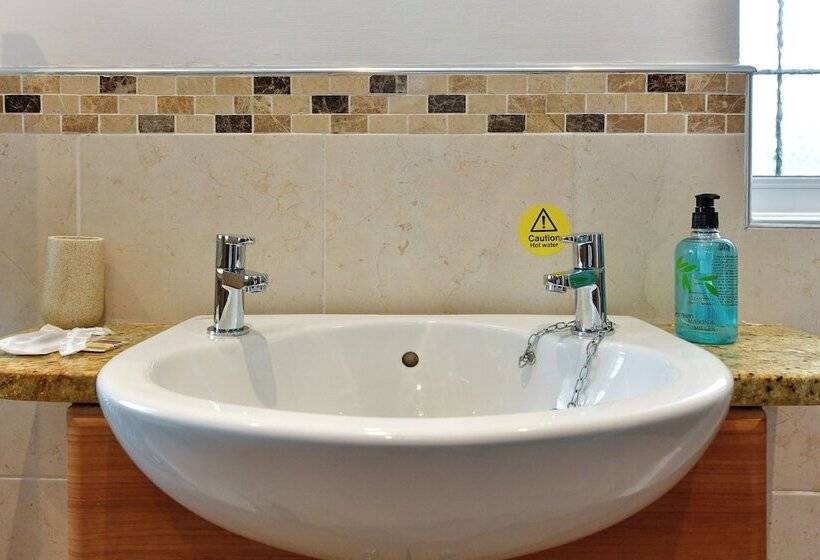 펜션 Just Stay Wales   Highmead House