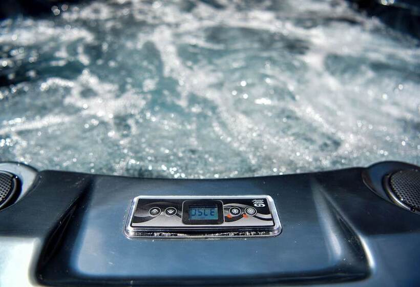 펜션 Just Stay Wales   Highmead House