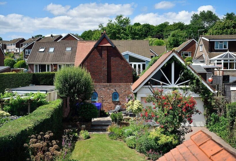 펜션 Just Stay Wales   Highmead House