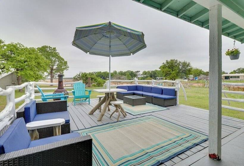 Pet Friendly Lake Buchanan Retreat W/ Fire Pit!