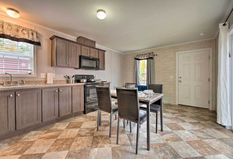 Pet Friendly Cassopolis Escape W/ Lake Access