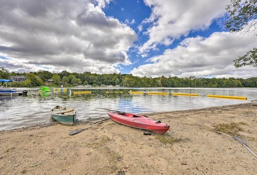 Pet Friendly Cassopolis Escape W/ Lake Access