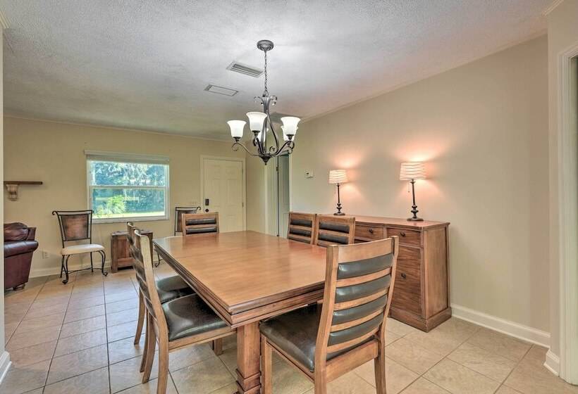 Pet Friendly Home Close To Wec Ocala!
