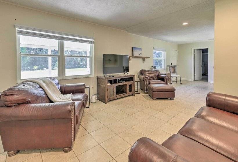 Pet Friendly Home Close To Wec Ocala!