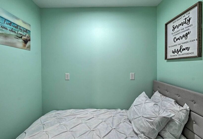 Pet Friendly Fayetteville Vacation Rental!