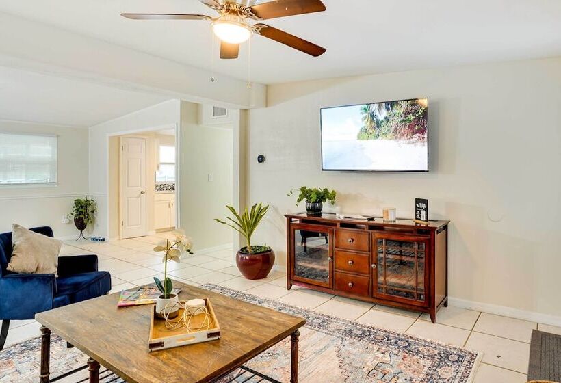 Pet Friendly Lakeland Escape W/ Private Pool!