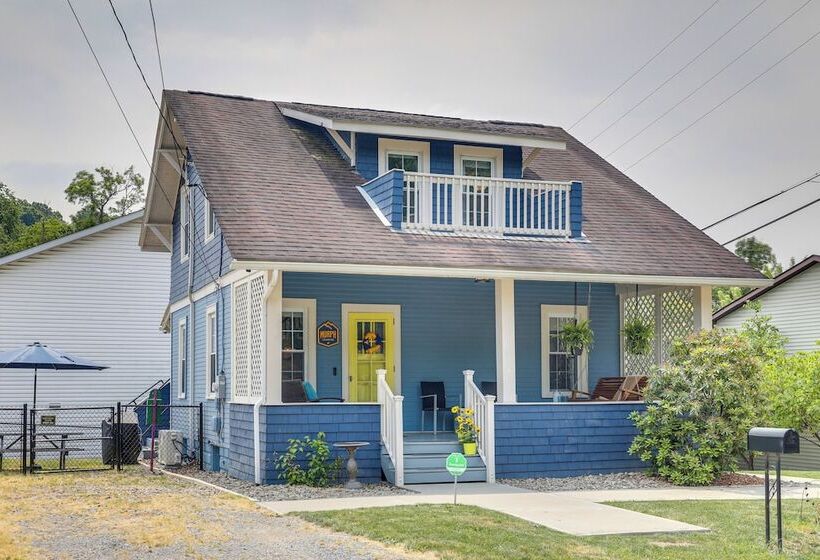 Pet Friendly Murph Landing   1 Mile To Wvu!