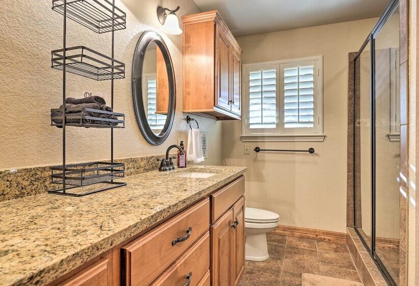 Pet Friendly Seguin Retreat W/ Deck & River Views!