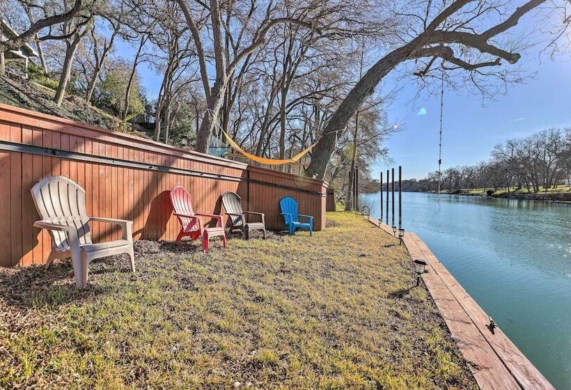 Pet Friendly Seguin Retreat W/ Deck & River Views!