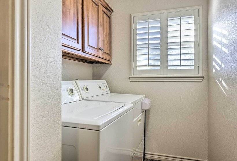 Pet Friendly Seguin Retreat W/ Deck & River Views!