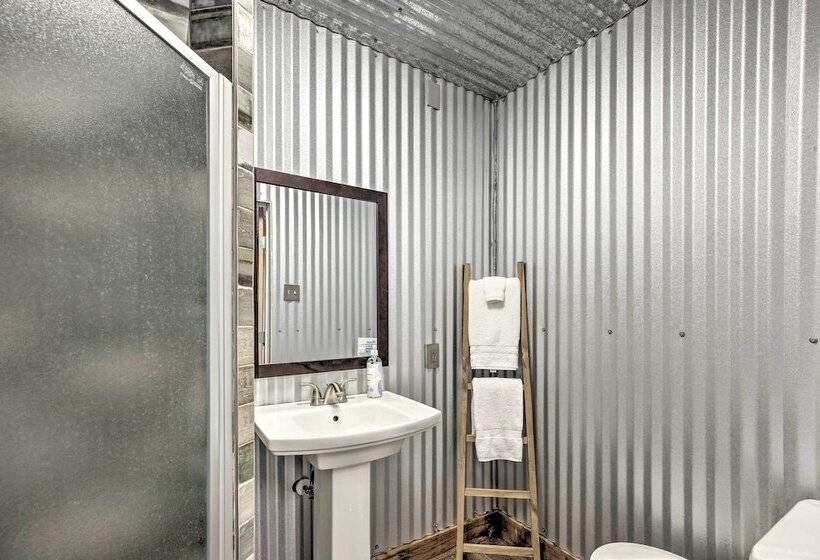 Pet Friendly Seguin Retreat W/ Deck & River Views!