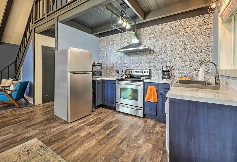 Pet Friendly Stanwood Sanctuary W/ Fire Pit!