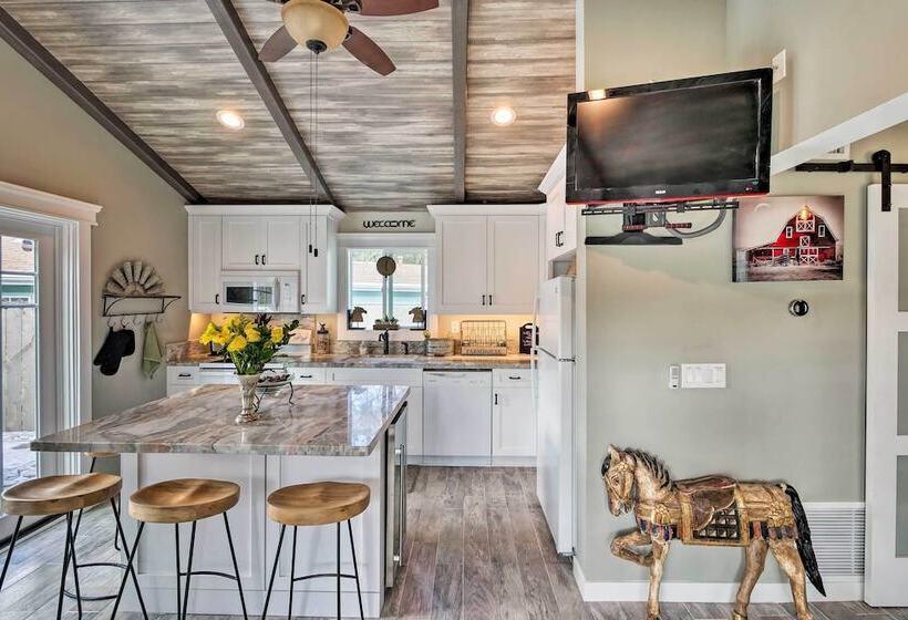 Pet Friendly Trabuco Canyon Cottage W/ Yard!