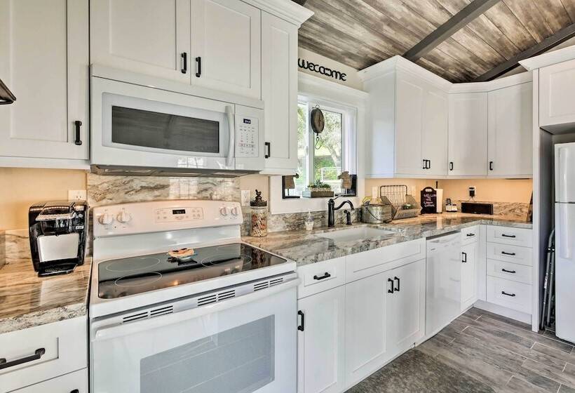 Pet Friendly Trabuco Canyon Cottage W/ Yard!