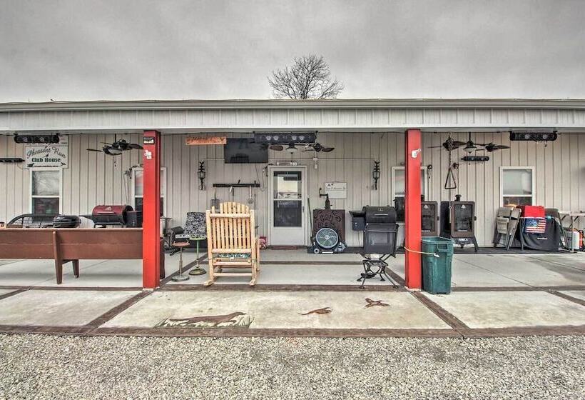 Pheasant Game Farm Missouri Vacation Rental!