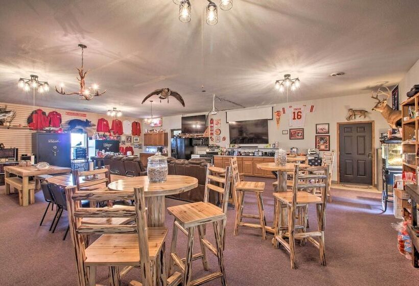 Pheasant Game Farm Missouri Vacation Rental!