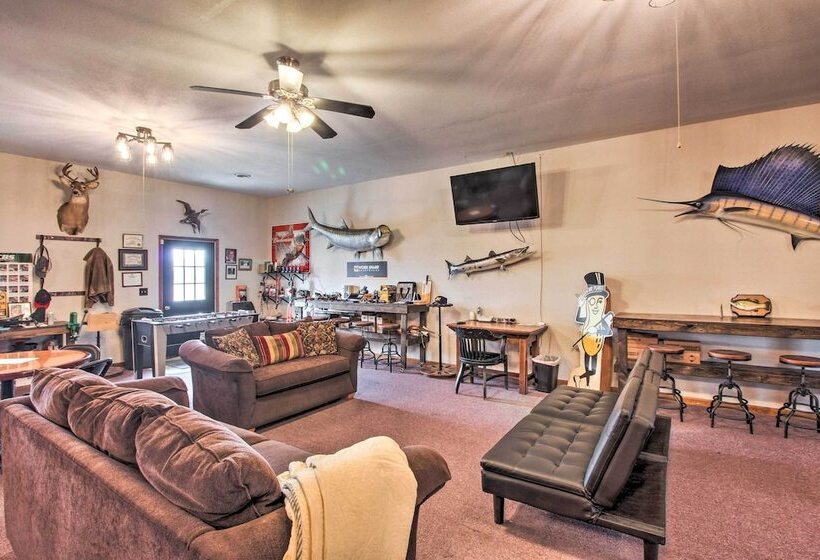 Pheasant Game Farm Missouri Vacation Rental!