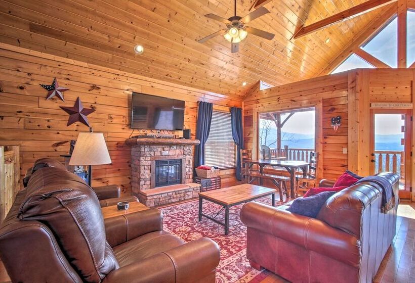 Pigeon Forge Mountain Cabin: Hot Tub & Resort Pool