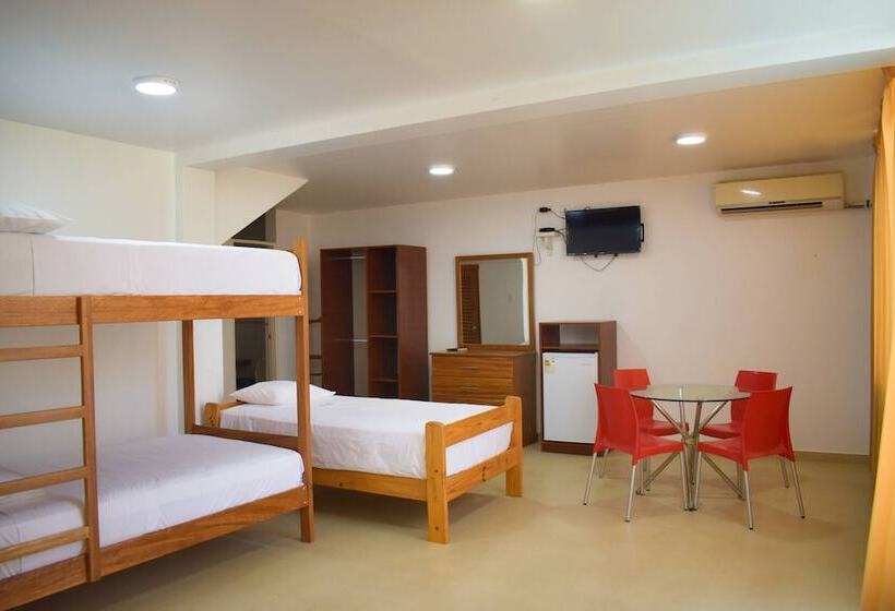 Prim Hotel Vichayito