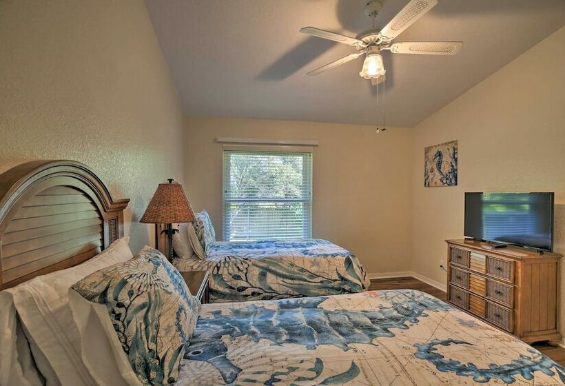 Private Fort Myers Escape W/ Screened Pool & Lanai