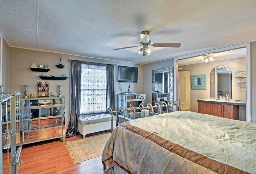 Tranquil Grove Home W/ Hot Tub Near Grand Lake!