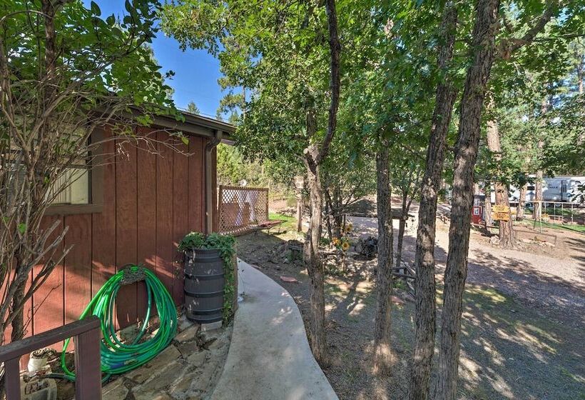 Pet Friendly Ruidoso Cabin W/ Hot Tub & Fire Pit