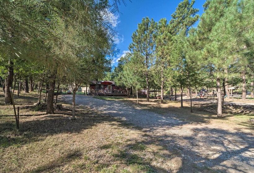 Pet Friendly Ruidoso Cabin W/ Hot Tub & Fire Pit