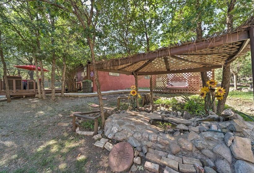Pet Friendly Ruidoso Cabin W/ Hot Tub & Fire Pit