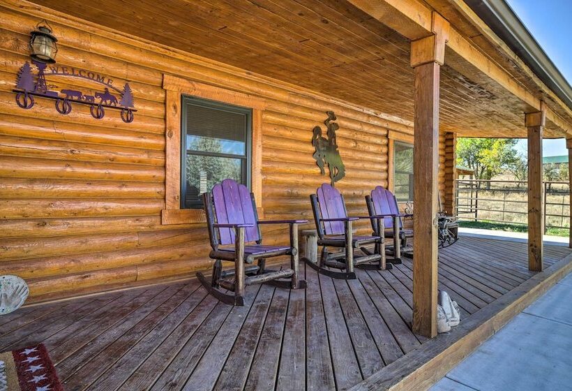 Remote Cabin W/ Gas Stove < 7 Mi To Town!