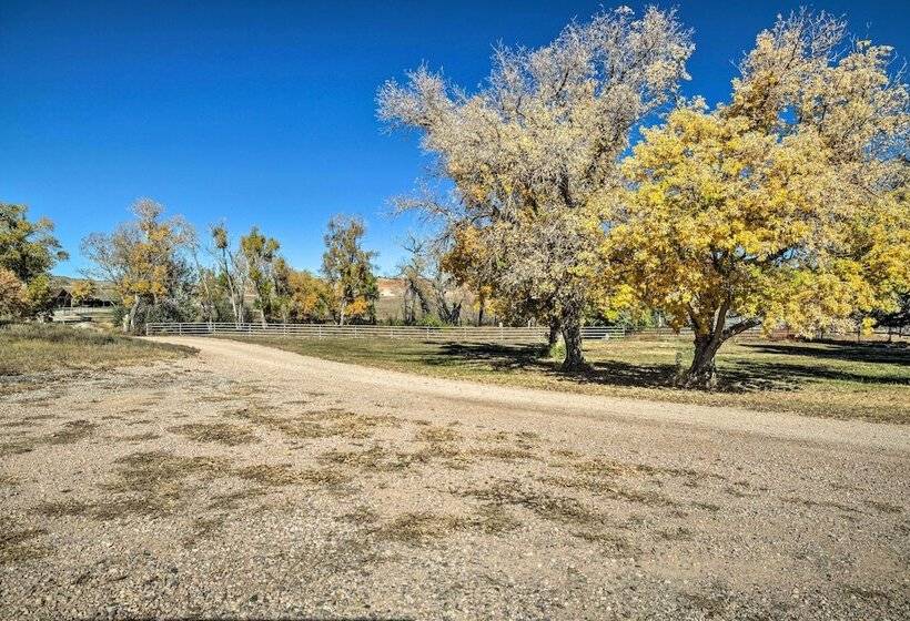 Remote Cabin W/ Gas Stove < 7 Mi To Town!