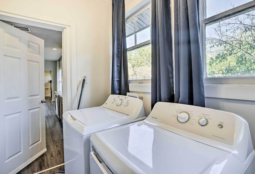 Renovated Birmingham Home ~ 2 Mi To Dtwn!