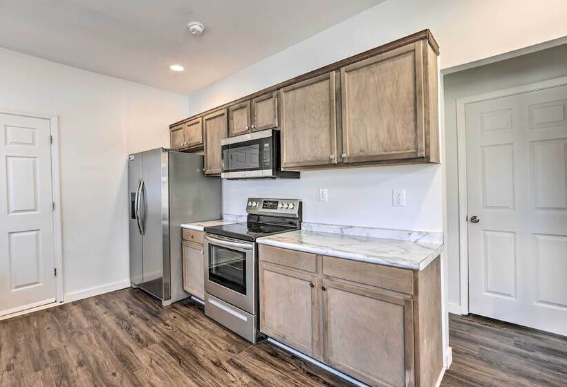 Renovated Birmingham Home ~ 2 Mi To Dtwn!