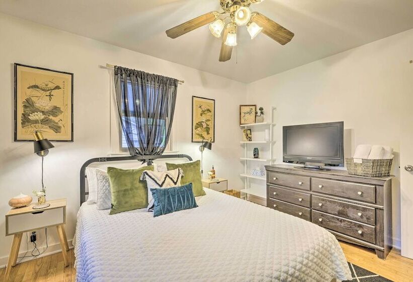 Renovated Eureka Springs Home   1 Mi To Downtown!