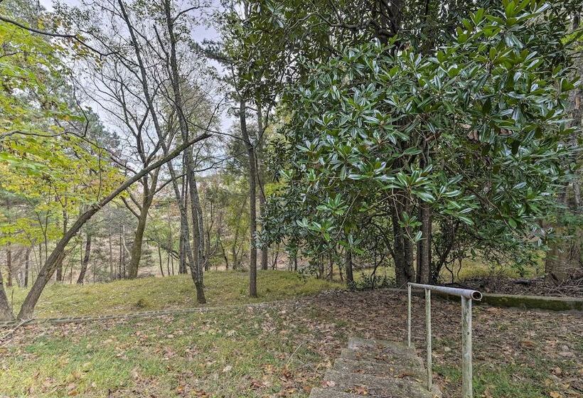 Renovated Eureka Springs Home   1 Mi To Downtown!