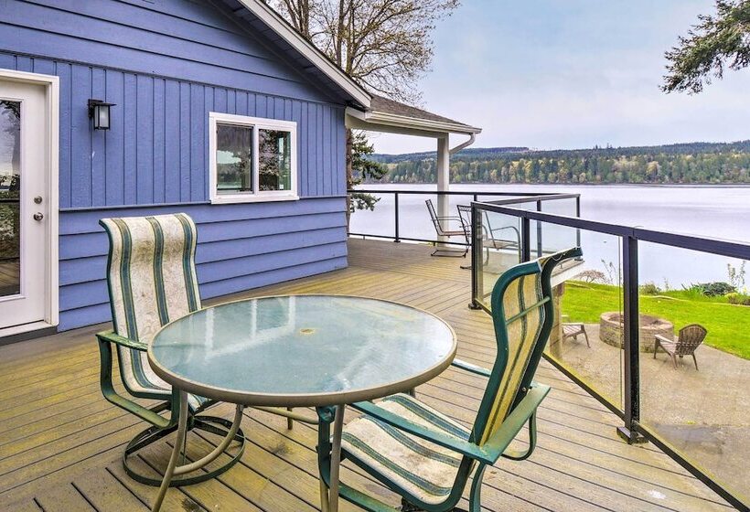 Renovated Kingston Home: Game Room & Deck!