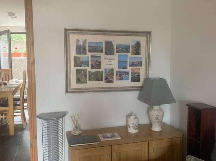 דירת נופש Beautiful 2 Bed House In Larne With Free Parking
