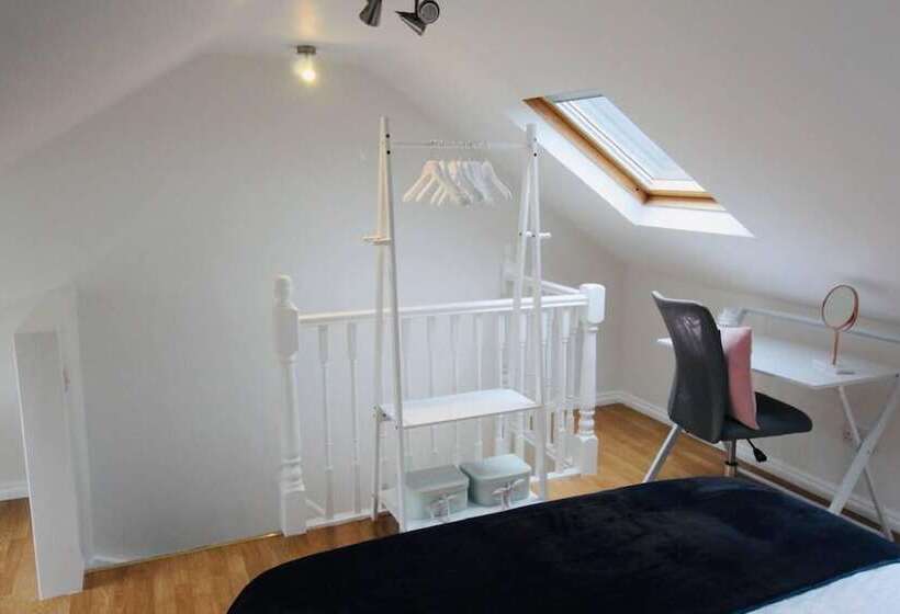 דירת נופש Remarkable 3 Bed House In Bath