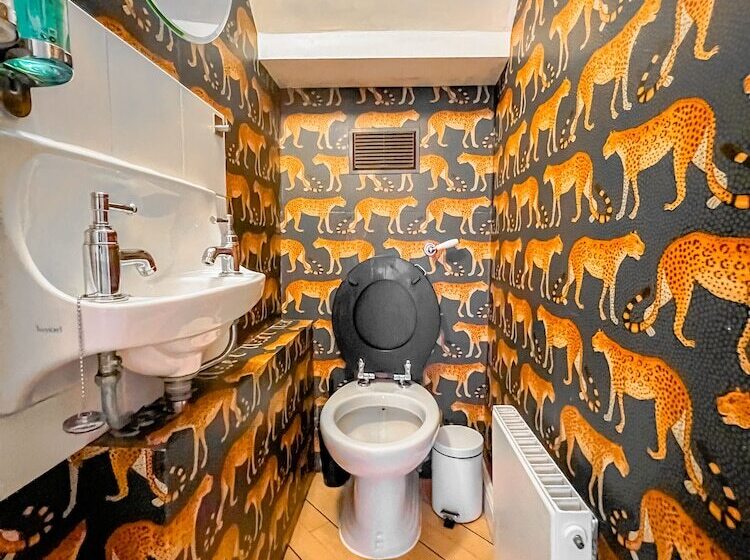 住所 Beautiful & Historic Victoria 3brs Retreat With Ac