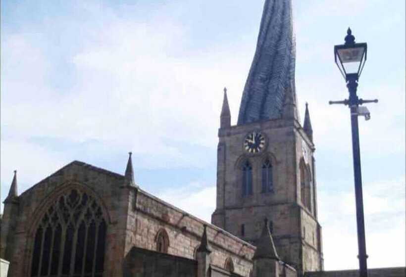 اقامتگاه 2 Bed House In Chesterfield Free Parking Garden